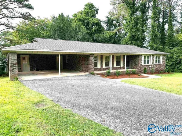 78 Vickie Ln, Albertville, AL 35950