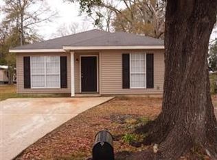 308 Iroquois St, Chickasaw, AL 36611