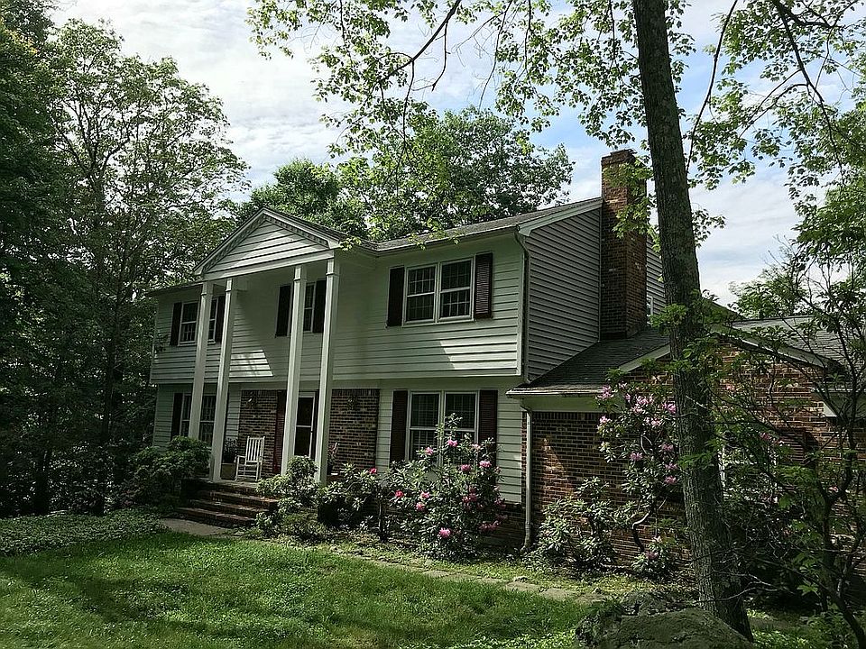 1st image of 16 Black Oak Ln