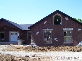 1 Miller Ln, Caseyville, IL 62232