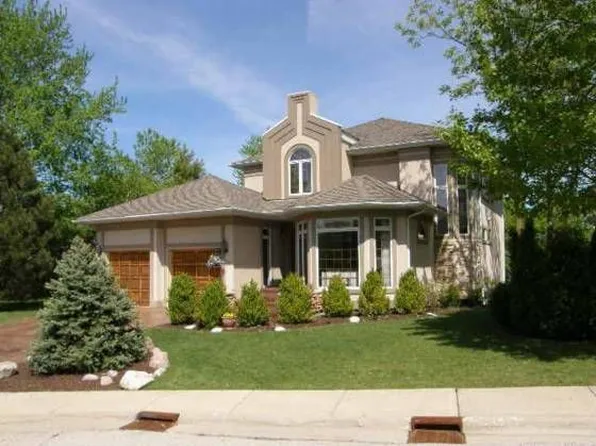 1141 Bayshore Dr, Antioch, IL 60002