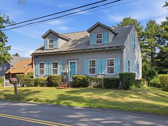 2nd image of 989 Cohannet St