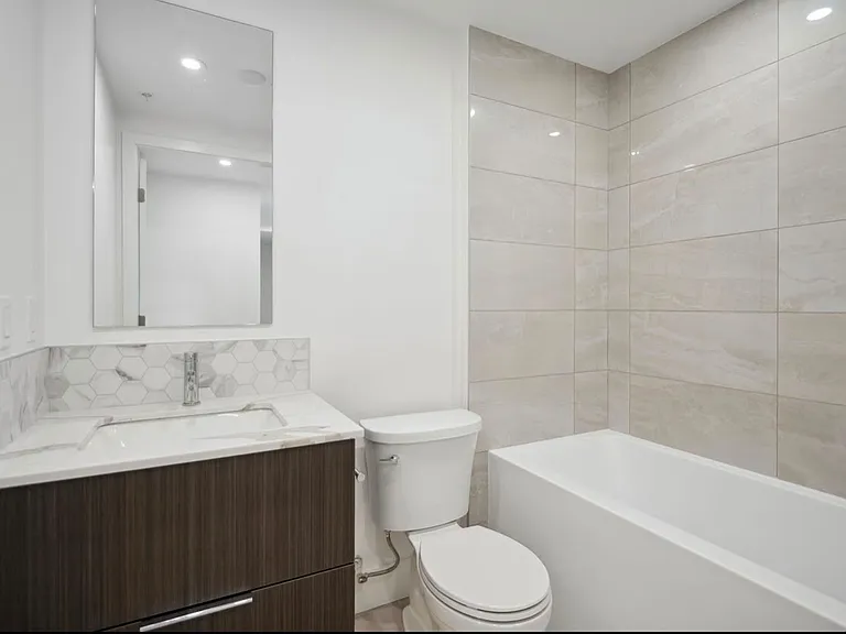 2085 E 1st Ave #1 — Photo 8