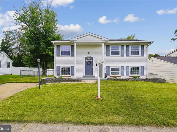 13903 Gum Ln, Woodbridge, VA 22193