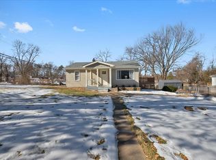 3203 Wismer Rd, Saint Ann, MO 63074