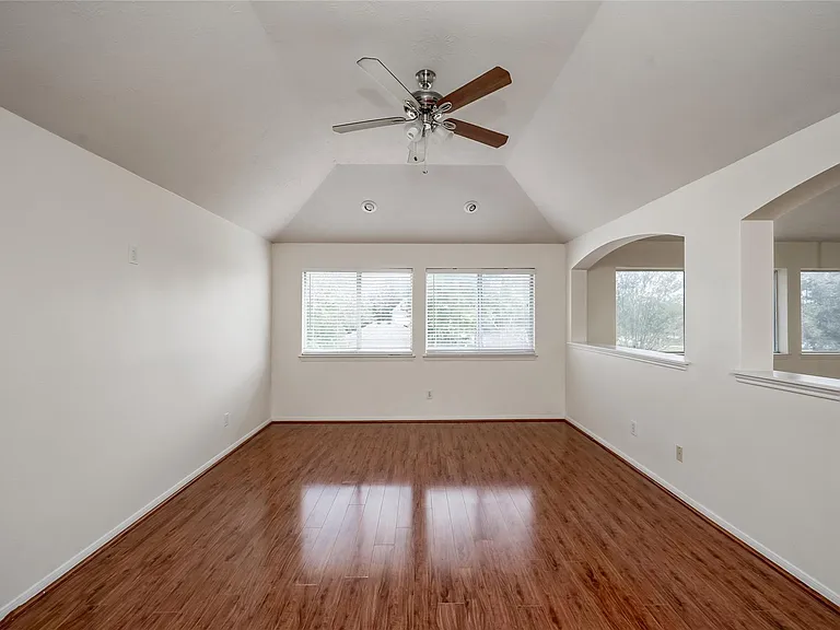 3402 Caloway Ct — Photo 19