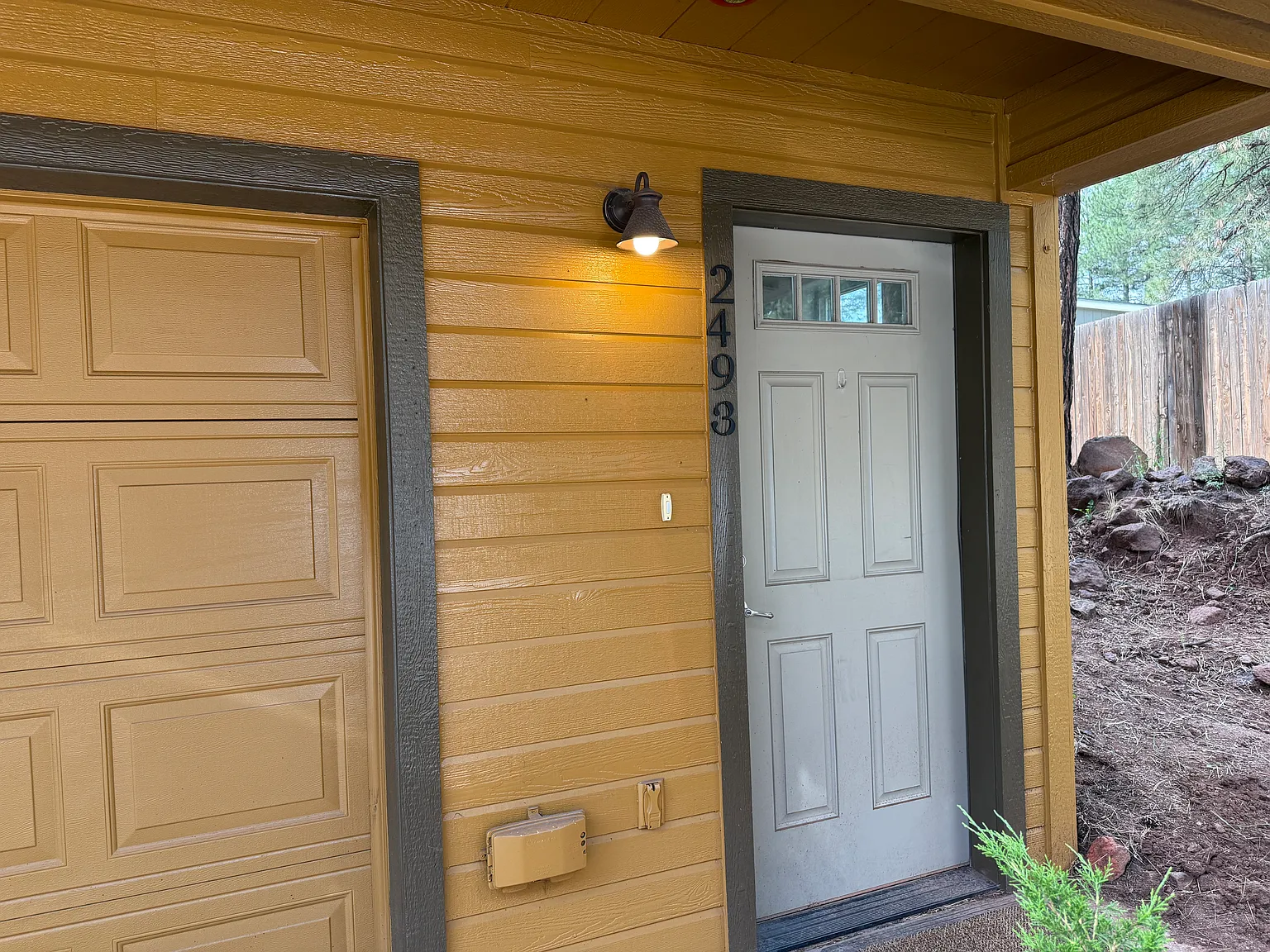 5 bed, 1955 sqft, $3,250 — Photo 2