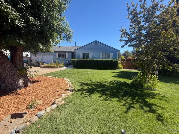 3541 Leland Lane, Ukiah, CA 95482