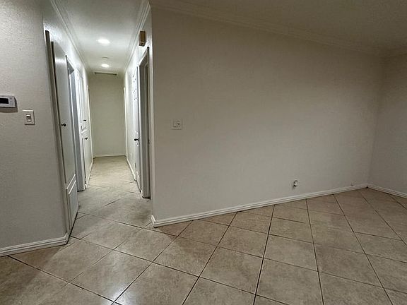 2nd image of 1505 E Olive St