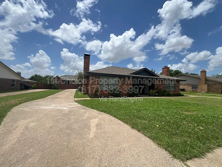 7041 Crosstimbers Ln — Photo 18