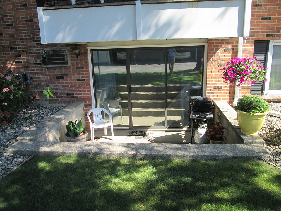 1st image of 5390 Southbrook Ct Unit 3