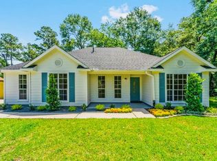 11844 Oakridge Manor Dr, Willis, TX 77318