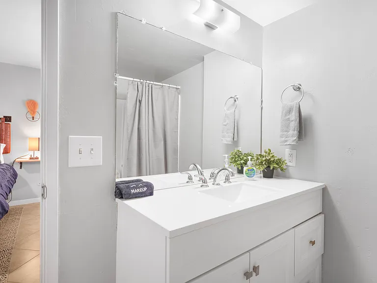 Sierra Ln — Photo 18