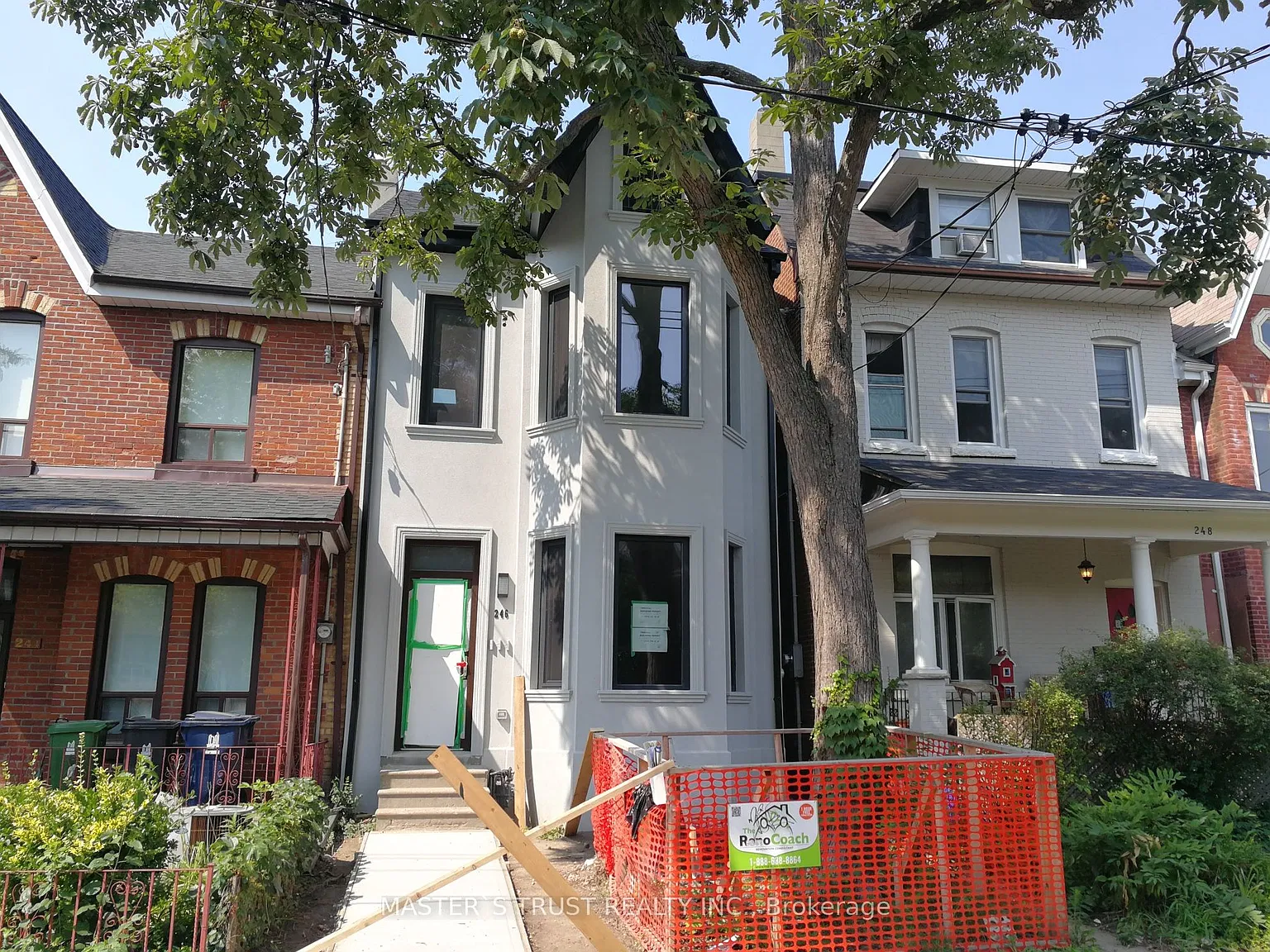 2 bed, $2,600 — Photo 1