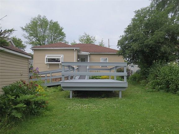 4th image of 222 Peirson Ave