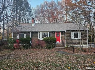 1656 Hamburg Tpke, Wayne, NJ 07470