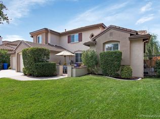 757 Inverlochy Dr, Fallbrook, CA 92028