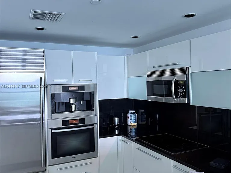 17121 Collins Ave #1906 — Photo 7