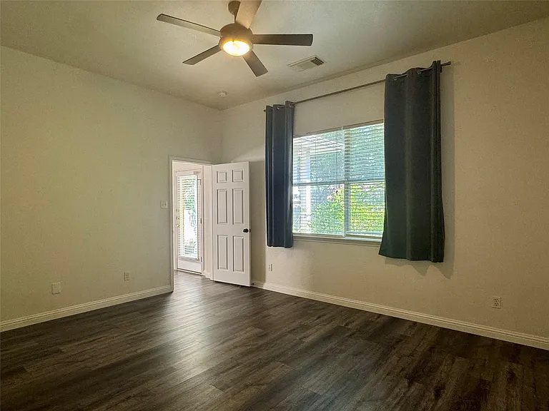 5615 Taylorcrest Dr — Photo 22