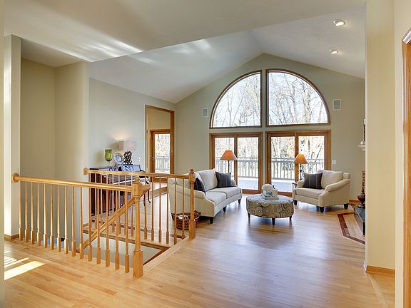 Light & Bright Family Room