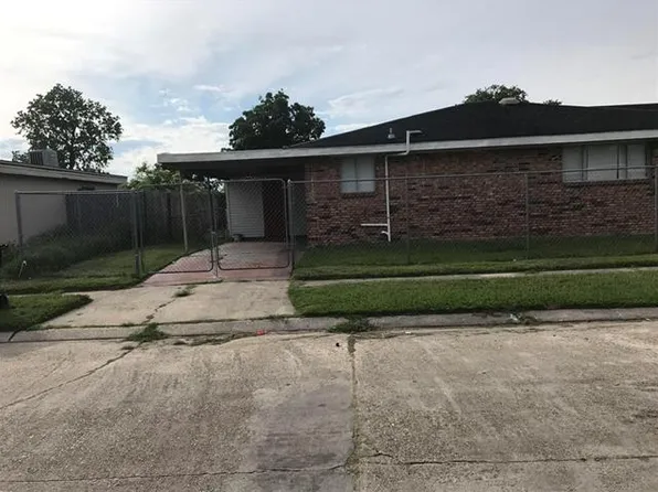 7900 Dorsett Dr, New Orleans, LA 70128