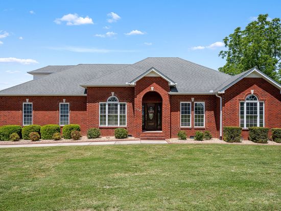 100 Canary Ln, Shelbyville, TN 37160