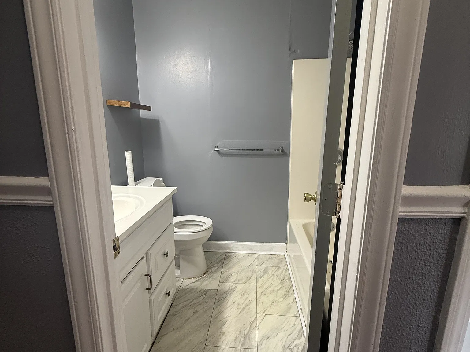 8027 Country Oaks Road - 1 — Photo 4