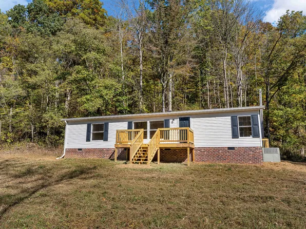 1894 Hicks Hollow Rd, Westmoreland, TN 37186