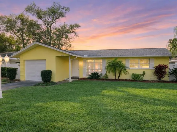 2589 Redwood Cir, Clearwater, FL 33763