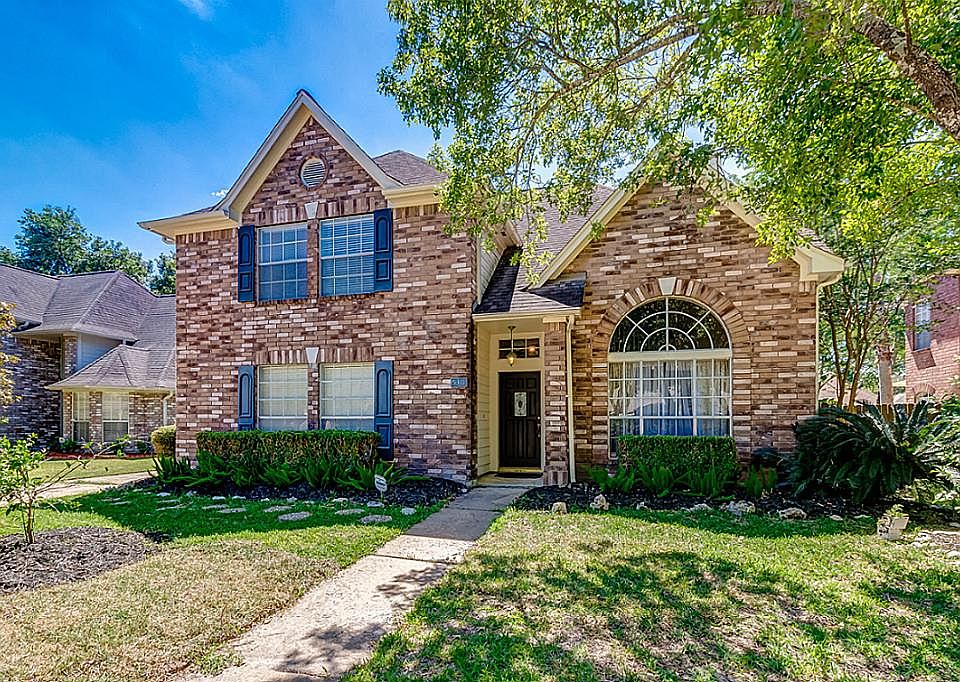 1st image of 5311 Pine Cliff Dr