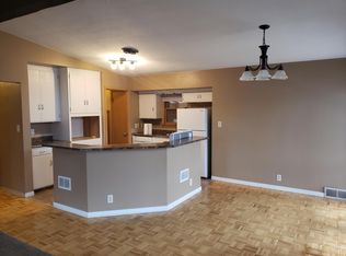 1710 Brookhaven Dr, Lincoln, NE 68506