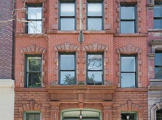 172 E 73rd St, New York, NY 10021