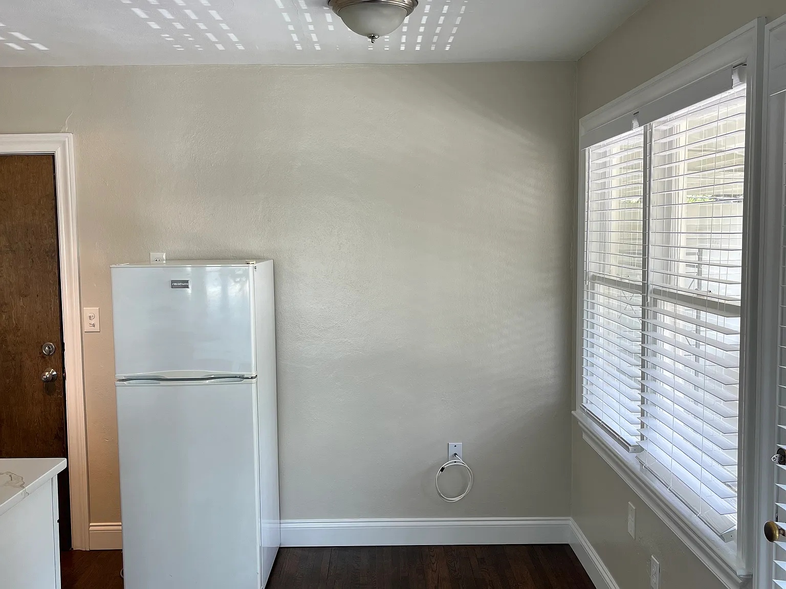 1 bed, 500 sqft, $1,300 — Photo 4