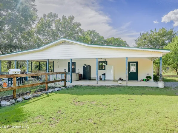 213 Sand Spring Loop, Leakesville, MS 39451