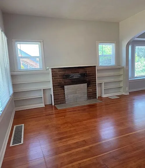 1190 Alder Dr NE — Photo 7