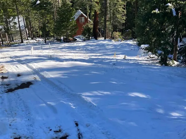 25185 Rebekah Rd, Long Barn, CA 95335
