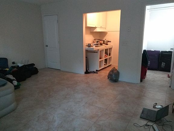 3rd image of 410 W Howry Ave #C