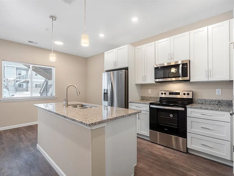 5210 Boulder Ct #102 — Photo 36