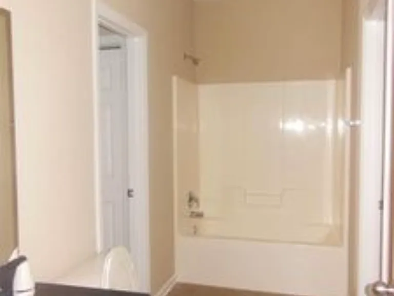 610 Putnam Dr — Photo 10