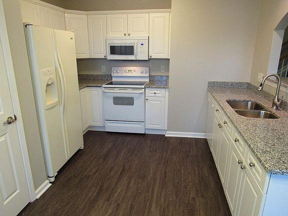 2nd image of 5829 Saint Charles Pl