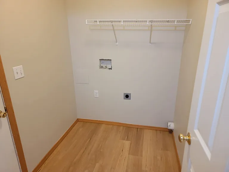 1702 N Aladdin Rd — Photo 3