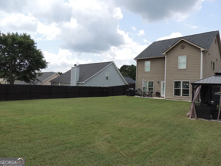 325 McGiboney Ln — Photo 28