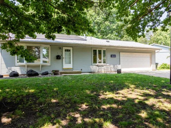 1601 Rutledge Dr, Urbana, IL 61802