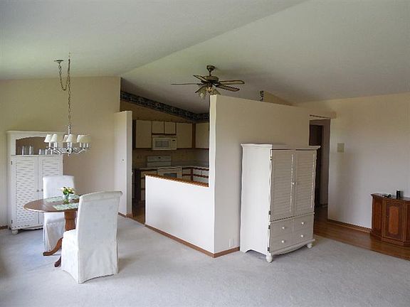 2nd image of 5221 S Eaglesnest Dr #58