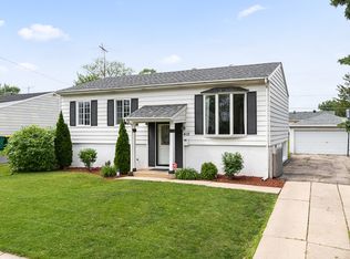 412 Tallman Ave, Romeoville, IL 60446