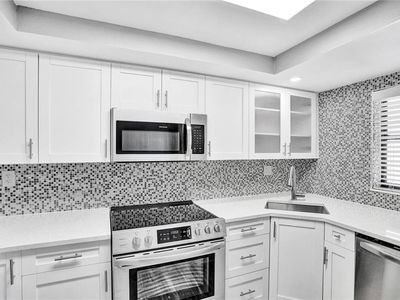 (Undisclosed Address), Fort Lauderdale, FL, 33311