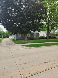 813 W 18th Ave, Oshkosh, WI, 54902
