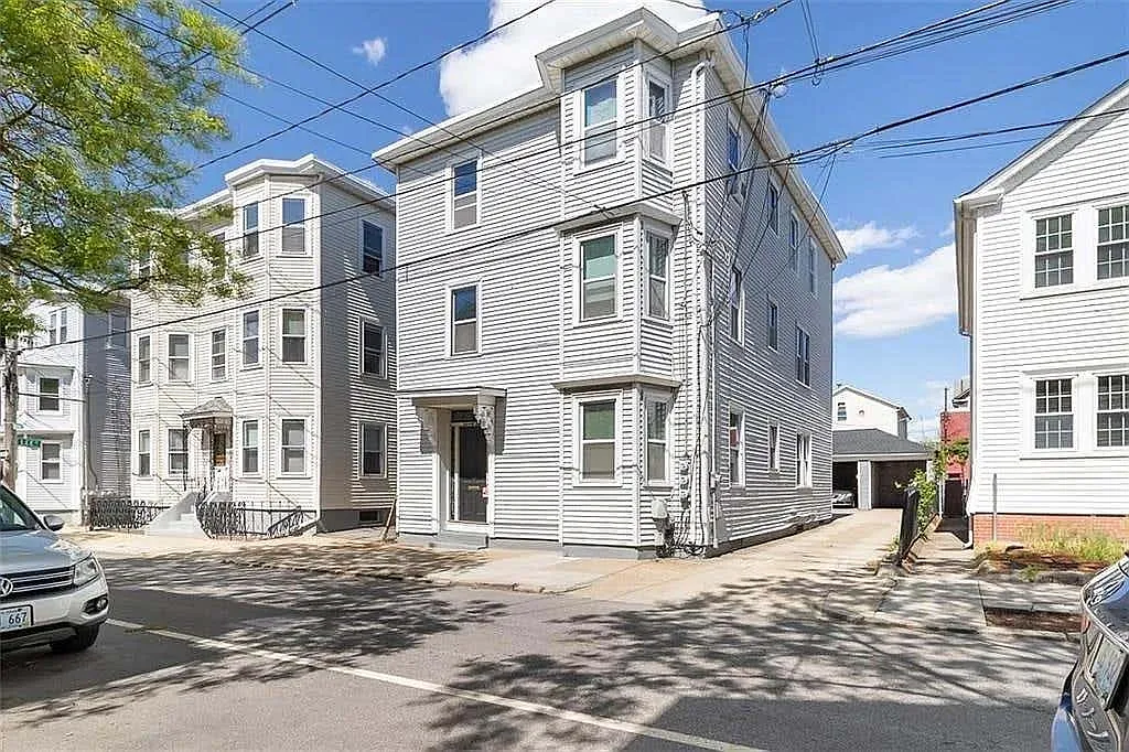 74 Sutton St — Photo 1