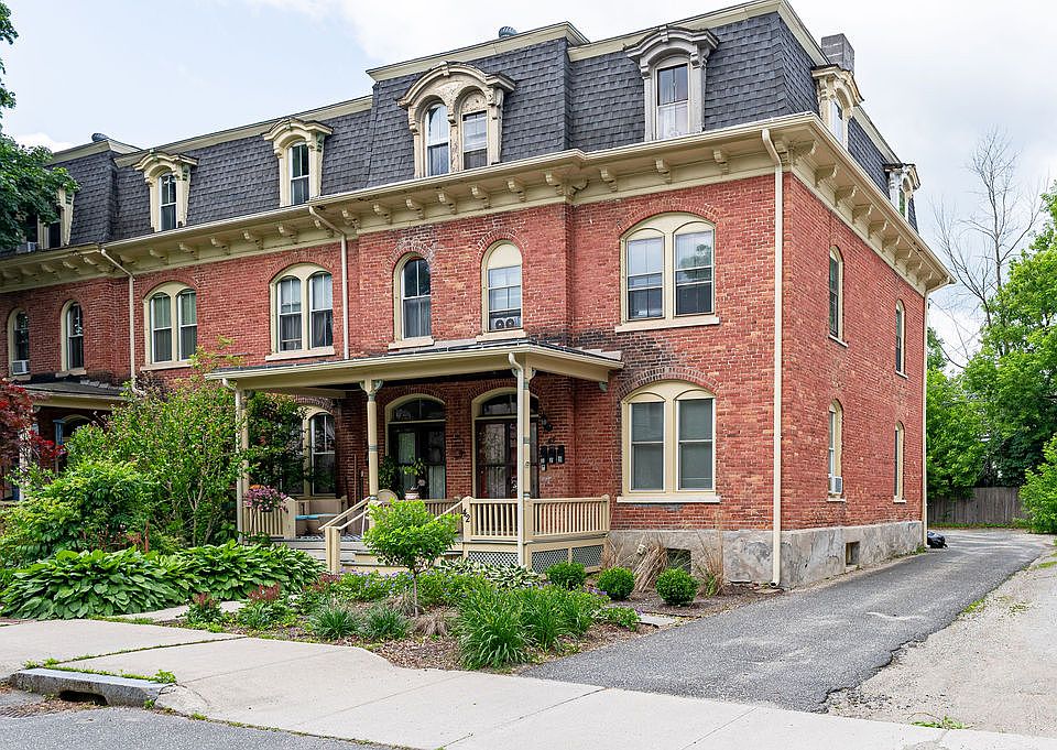 1st image of 42 Pomeroy Ave APT 2