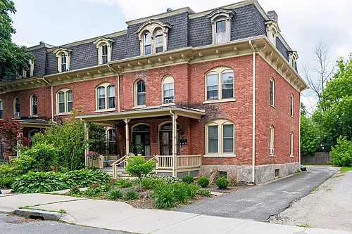 42 Pomeroy Ave #2 Photo 1
